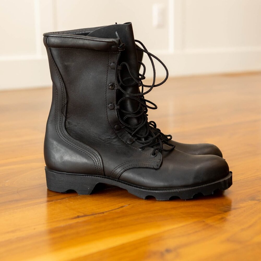Men's Black Leather Military Combat Jump Boots, size 9.5 R , Steel Toe, New